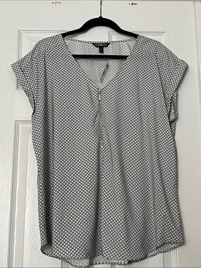 Express Gray and White Polka Dot Zip-Front Cap Sleeve Blouse